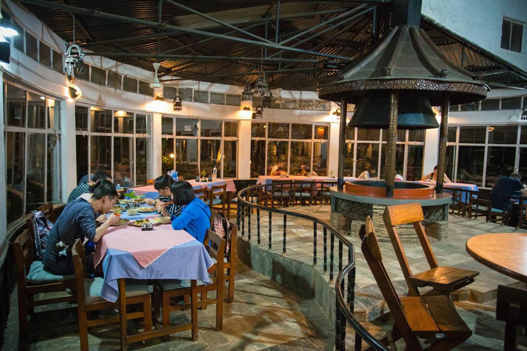 Chitwan Adventure Resort Sauraha Ngoại thất bức ảnh